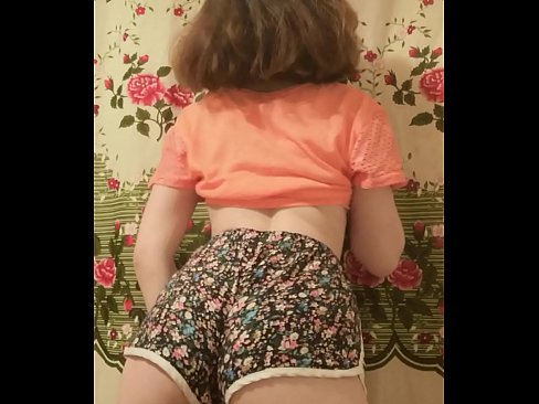 ❤️ Sexy junges Babe zieht ihre Shorts vor der Kamera aus Quality sex bei de.poliglass34.ru ❌️❤